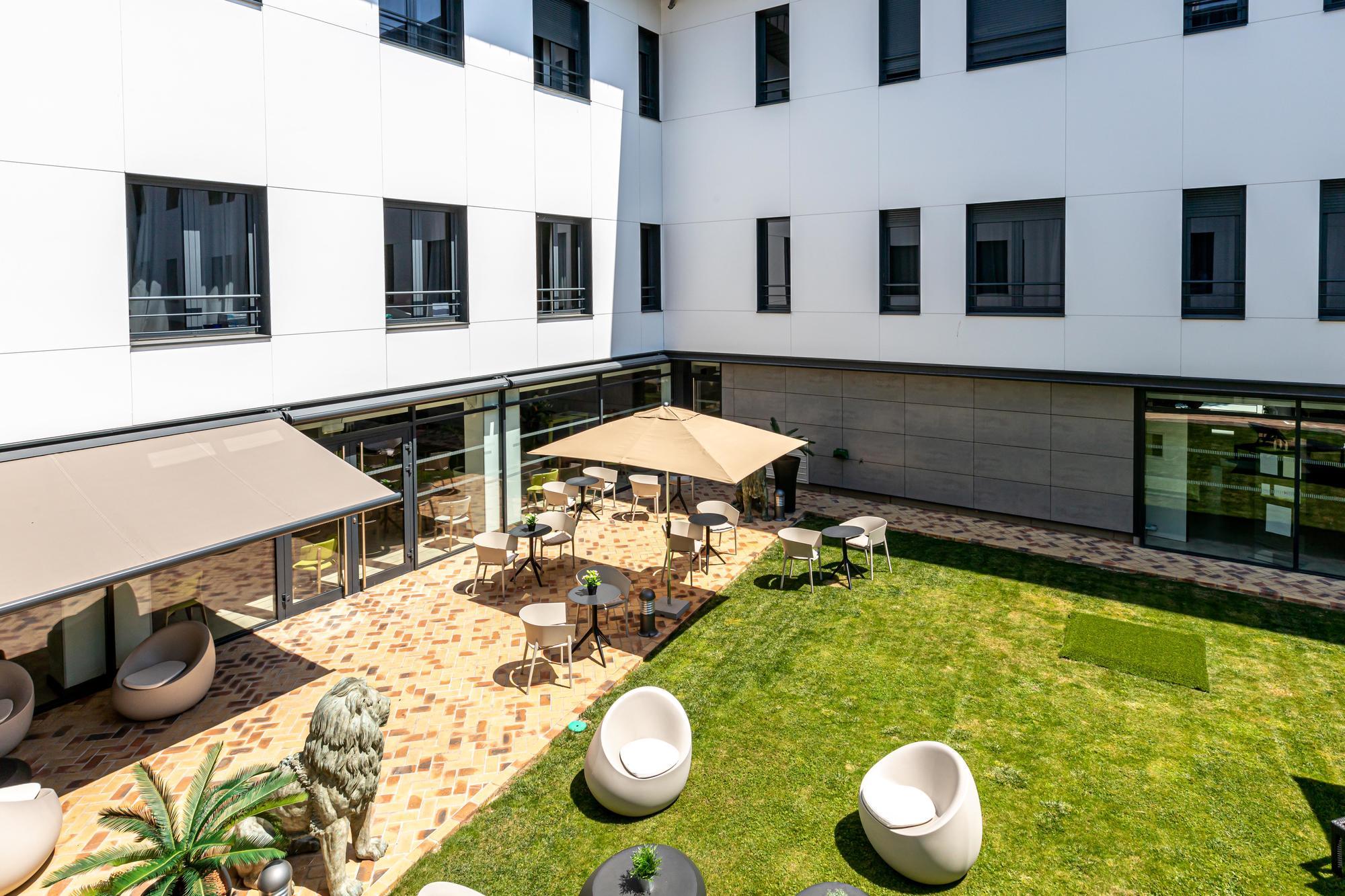 Les Jardins De St Cloud Aparthotel Saint-Cloud Bagian luar foto