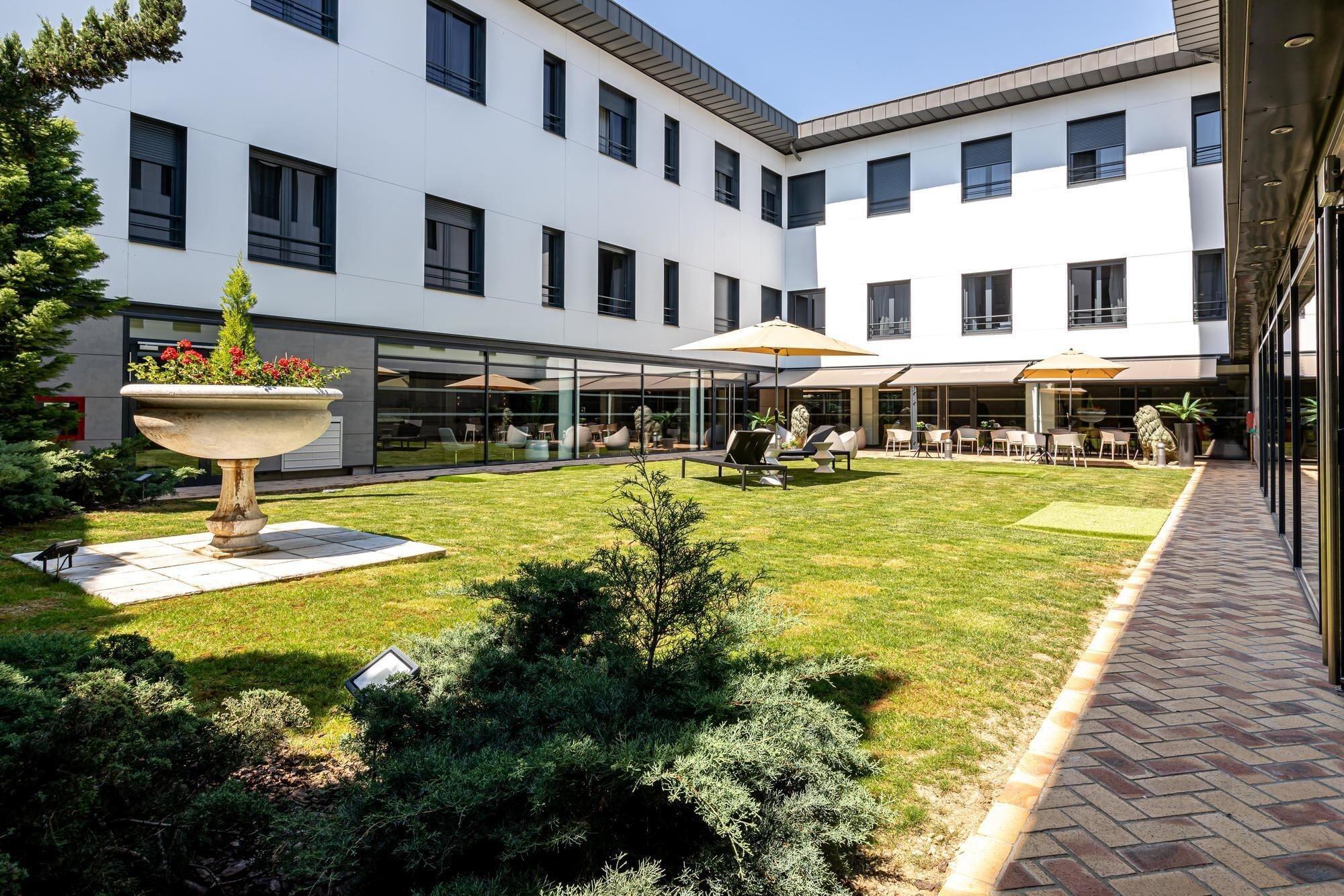 Les Jardins De St Cloud Aparthotel Saint-Cloud Bagian luar foto